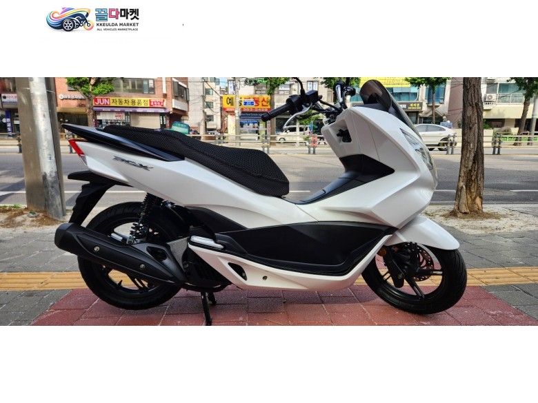 혼다 PCX 125 FI 2016년식 pcx125 년식대비 상태최상 바로운행가능!!! 최고입니다.!!
