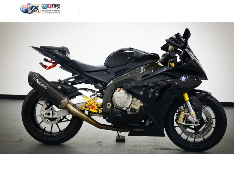 BMW S 1000 RR 2013년식 [ 매버릭바이크 ] / 카본 아크라포빅 머플러 장착된 BMW S1000RR 판매합니다.