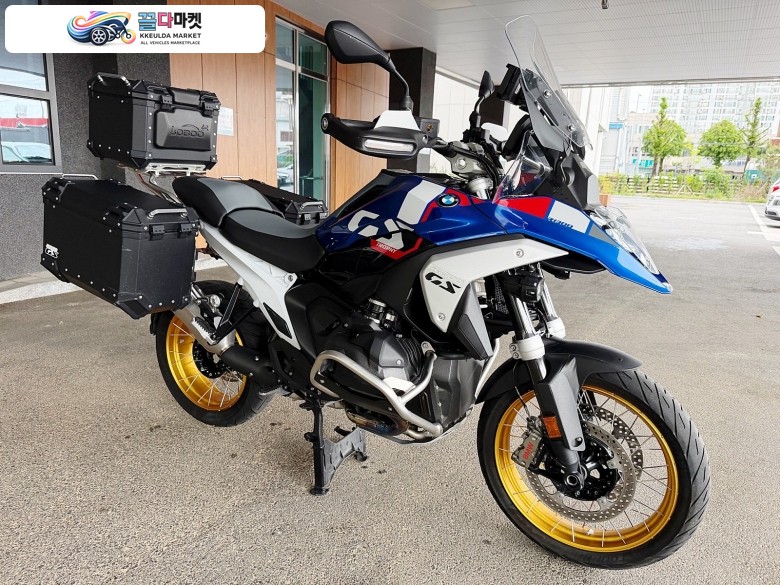 BMW R 1300 GS 2024년식 BMW R1300GS 트로피모델 2024년식 판매합니다.