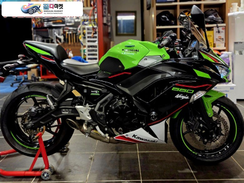가와사키 닌자 650 R 2021년식 21년 가와사키 닌자650R