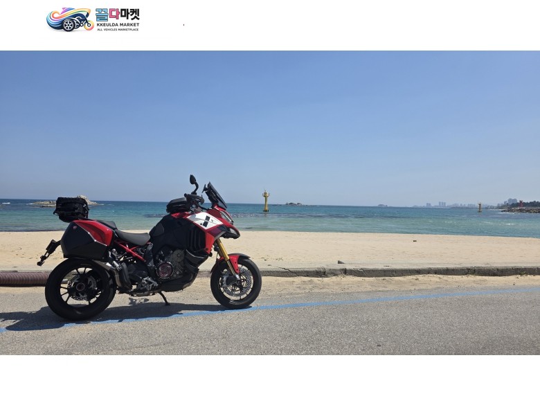 두카티 멀티스트라다 V4 파이커스 피크 2022년식 두카티 멀티스트라다 V4 파익스피크