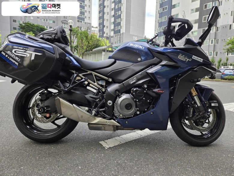 스즈끼 GSX S 1000 GT 2022년식 GSX S1000GT 판매합니다.
