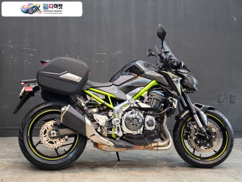 가와사키 Z 900 ABS 2017년식 Z900 가와사키 ABS모델 17년식 28167KM 무사고 1인신조 판매합니다 당일이전가능
