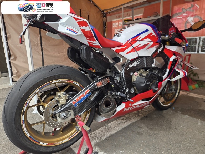 혼다 CBR 1000 RR SP 2018년식 혼다 CBR1000RR SP 백장미 풀배기 판매