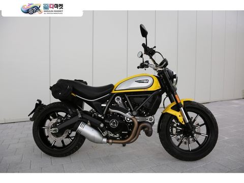 두카티 스크램블러 아이콘 2022년식 22년 두카티 스크램블러 아이콘