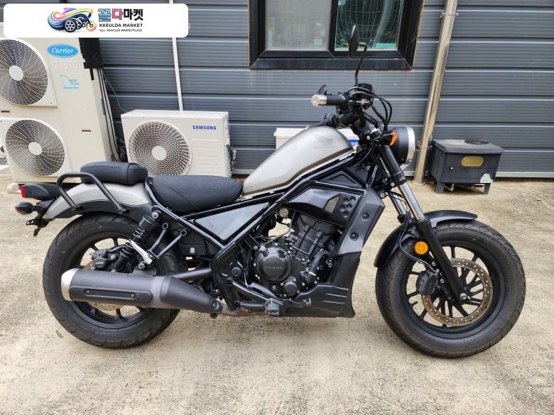혼다 레블 300 2017년식 SLBIKE 2017년식 혼다 레블 300 실버 판매