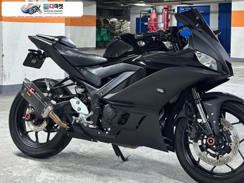 야마하 YZF R3 2024년식 YZF-R3 24년식 블랙 17,xxx 아크라포빅 슬립온 장착 판매합니다!