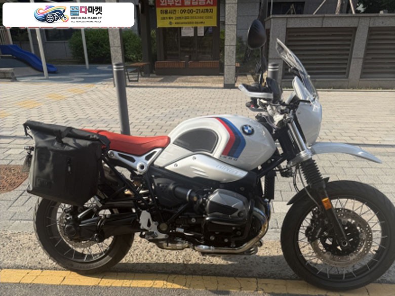 BMW R 나인 T 어반 GS 2022년식 알나인티 어반gs 팝니다