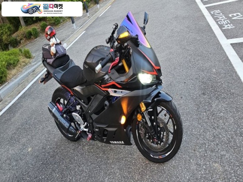 야마하 YZF R3 2019년식 R3 2019 옵션 풍부 - 정비할곳이 없음