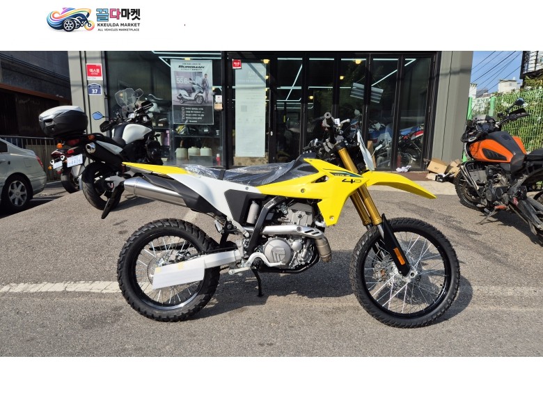 스즈끼 DR Z 4 S 2026년식 스즈키 하남점 바이크몽) 스즈키 DR-Z4S 신차 판매합니다 카드 최장 60개월 4% 고정금리