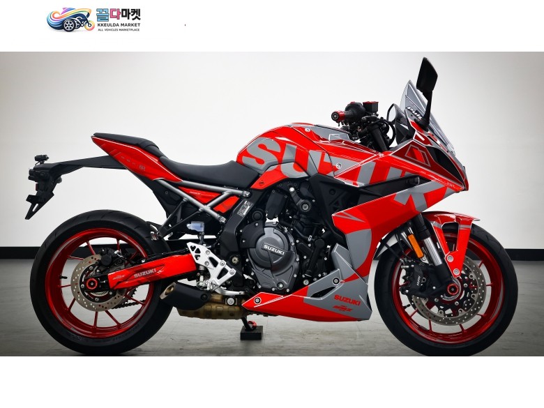 스즈끼 GSX 8 R 2026년식 [ 매버릭바이크 ] /신차 제조사 보증까지 남아있는 신차급 컨디션 스즈키 GSX-8R 판매합니다.