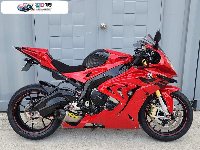 BMW S 1000 RR 2017년식 BMW S1000RR 에로우 풀배기 소모품짱짱 상태굿 이전등록 가능