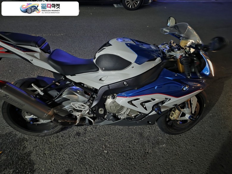 BMW S 1000 RR 2015년식 BMW S1000RR 9천급 냉동차량 팝니다