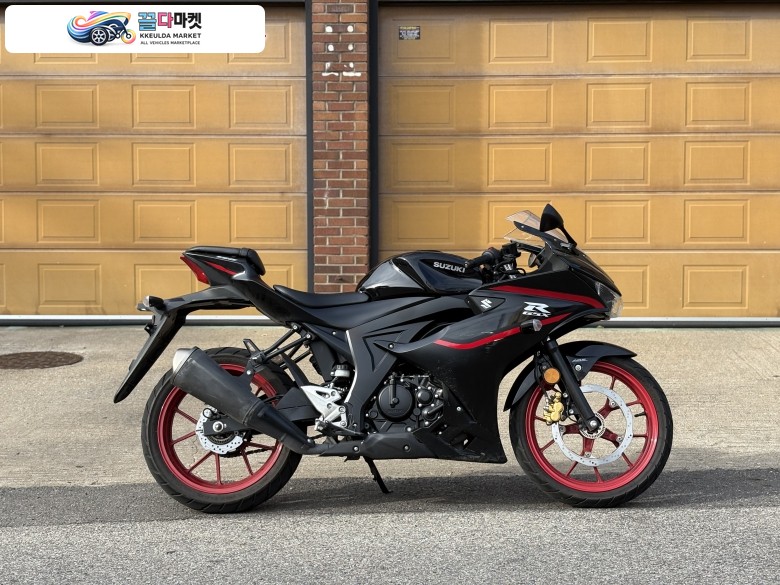 스즈끼 GSX R 125 ABS 2025년식 스즈키 GSX-R125 25년식 8200km 상태좋은 차량 판매합니다