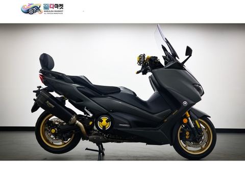 야마하 티맥스 560 2021년식 [ 매버릭바이크 ] / 아크라포빅 2구 머플러 장착된 티맥스560 판매합니다.