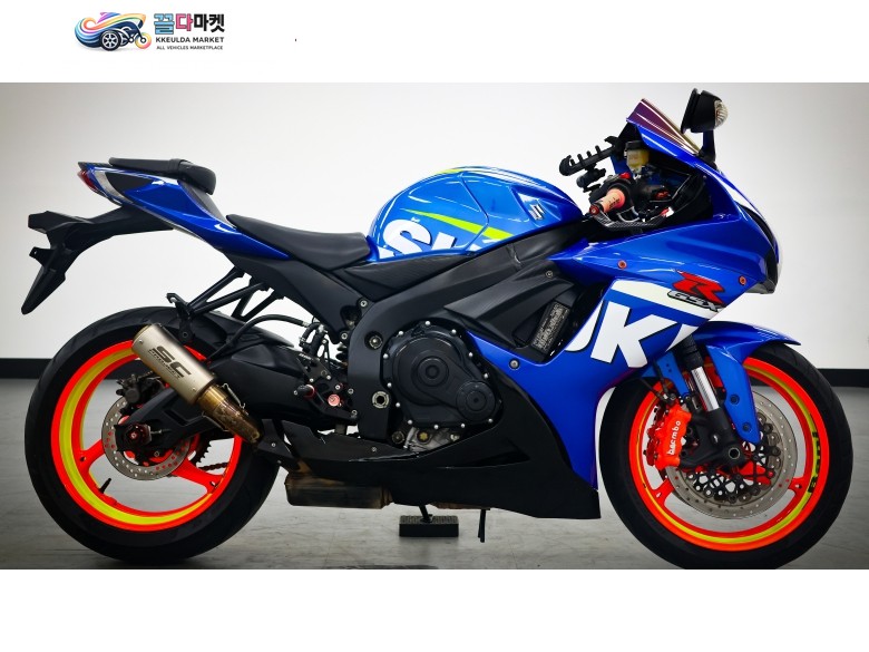 스즈끼 GSX R 600 2015년식 [ 매버릭바이크 ] / SC 머플러 장착된 스즈키 GSX-R600 판매합니다.