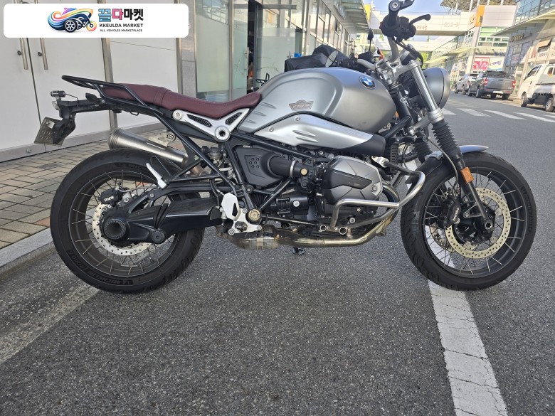 BMW R 나인 T 스크램블러 2023년식 BMW R9T 스크램블러 23년 무사고 1인차주