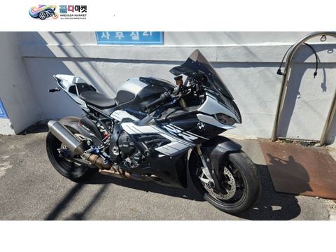 BMW S 1000 RR 2021년식 bmw s1000rr~~2021년식 2200km주행~~옵션다수~~