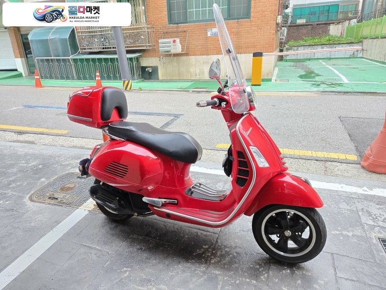 베스파 GTS 125 슈퍼스포츠 2020년식 베스파 gts 125