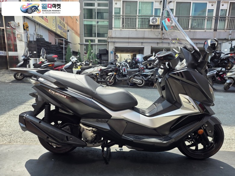 SYM 크루심 300 ABS 2019년식 SYM 크루심300 19년식 판매합니다