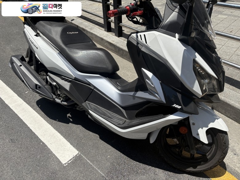 SYM 크루심 300 ABS 2021년식 SYM 크루심300 21년식 32300km