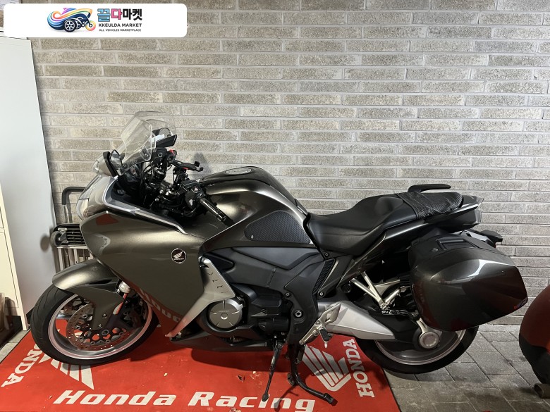 혼다 VFR 1200F FD 2015년식 2세대 외수형 VFR1200FD