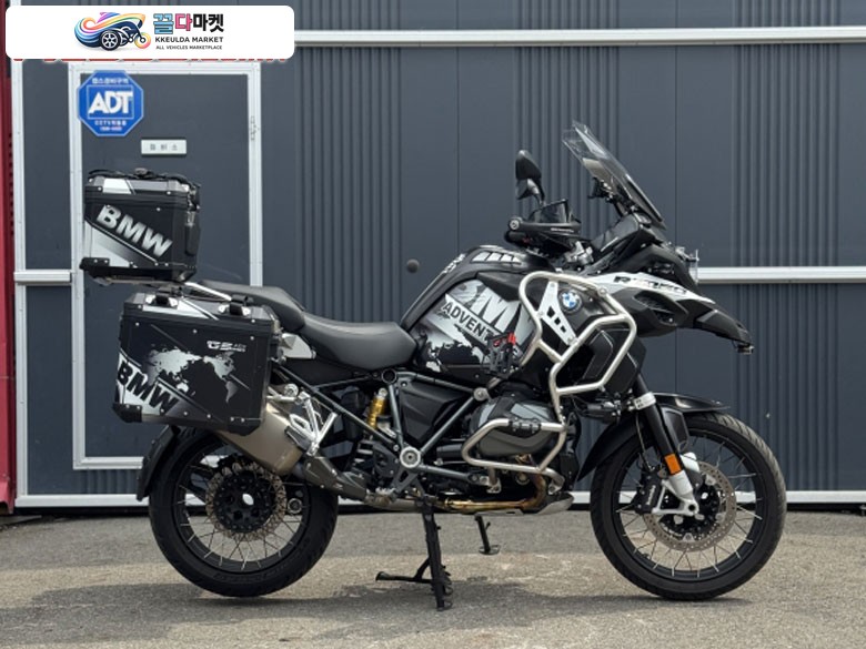 BMW R 1250 GS 어드벤처 2023년식 BMW R1250GS 어드벤쳐 2023년식 1만키로 아크라머플러
