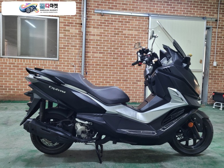 SYM 크루심 125 ABS 2021년식 SYM 크루심125 21년 5.3만km  구동계정비완,환검완 24시문의