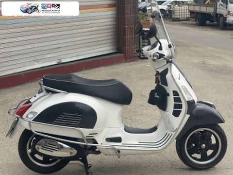베스파 GTS 125 슈퍼 2013년식 베스파gts125슈퍼 팝니다