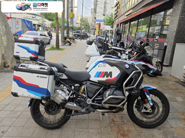 BMW R 1250 GS 어드벤처 2023년식 2023 BMW R1250GS 어드벤쳐 판매합니다.
