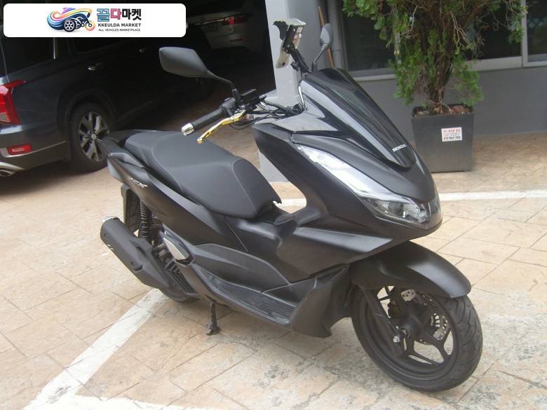 혼다 PCX 125 ABS 2022년식 혼다PCX125abs를판매합니다