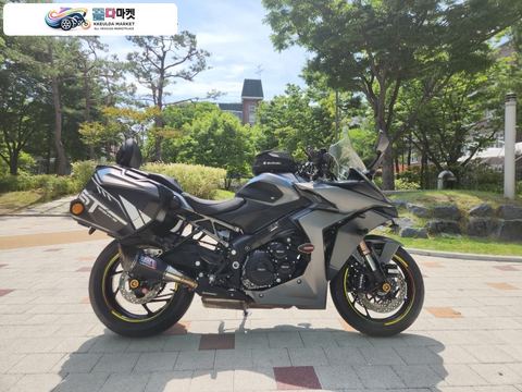 스즈끼 GSX S 1000 GT 2022년식 2022년 S1000GT 풀옵션 차량 판매합니다.