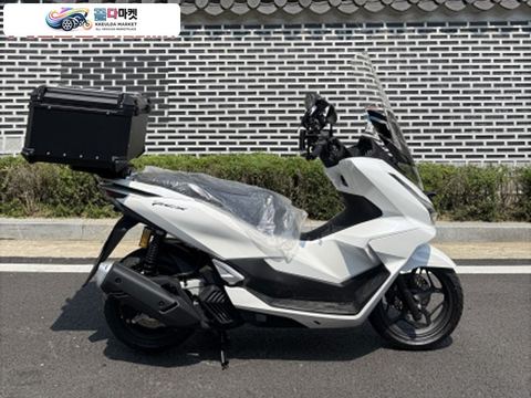 혼다 PCX 125 ABS 2026년식 혼다 pcx125 26년식14km 튜닝되어있는차량 판매합니다 !