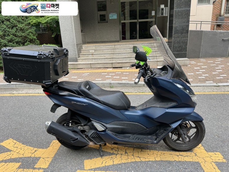 혼다 PCX 125 ABS 2023년식 혼다 pcx125 23년 abs 네이비컬러 짧은키로수 팝니다