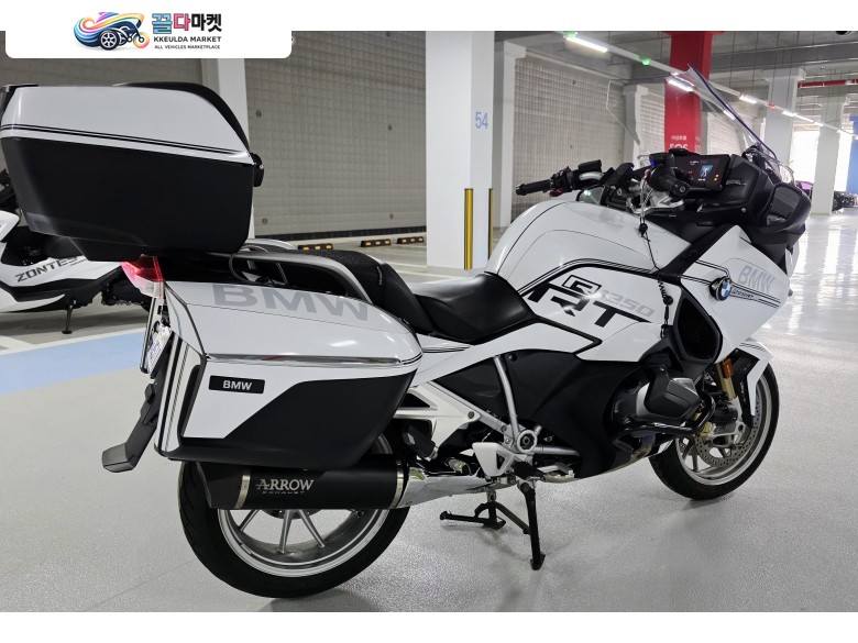 BMW R 1250 RT 2021년식 짧은 키로수 A급 풀옵션 ACC 판매합니다