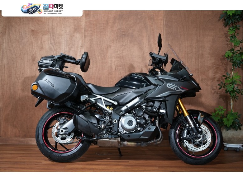 스즈끼 GSX S 1000 GX 2024년식 스즈키 / S1000GX / 2024 / 11,000 KM 판매/대차