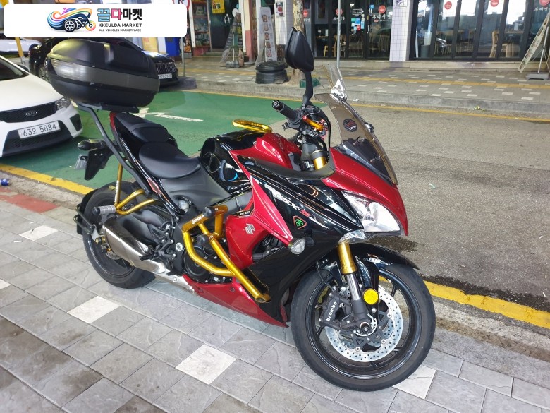 스즈끼 GSX S 1000 F 2018년식 스즈키 gsx s1000f 판매합니다