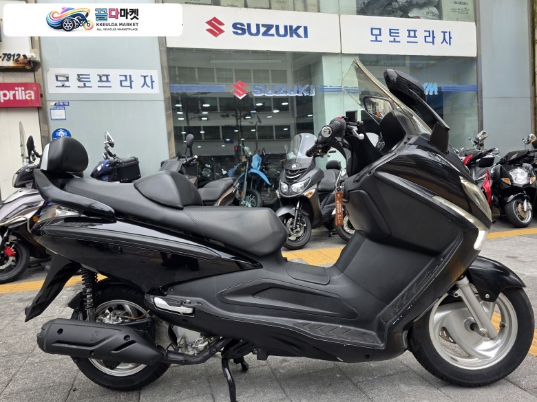 SYM 보이져 125 2017년식 뛰어난 승차감과 넓은 시트를 소유한 보이져125 판매합니다.