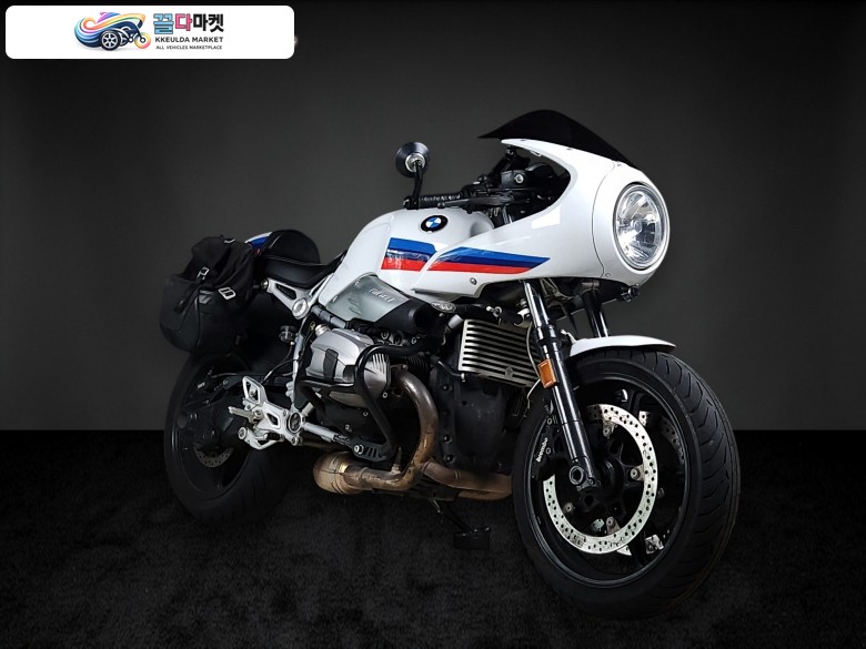 BMW R 나인 T 레이서 2017년식 [BMW 공식모델] RNINE T 레이서 (RACER) - 무사고 관리잘된 깔끔한 홈서비스 중고매물 - 정직한 최고가 대차 및 매입을 도와드립니다.