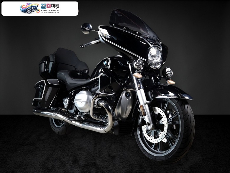 BMW R 18 트랜스컨티넨탈 2023년식 [BMW 공식모델] R18TC 럭셔리 투어러 (2024년 4월 출고) - BMW모토라드 공식 보증 워런티 2027년 4월 - 후진 기어 탑재 최상위 모델 - 무사고 관리잘된 신차급 홈서비스 중고매물 - 정직한 최고가 대차 및 매입을 도와드립니다.