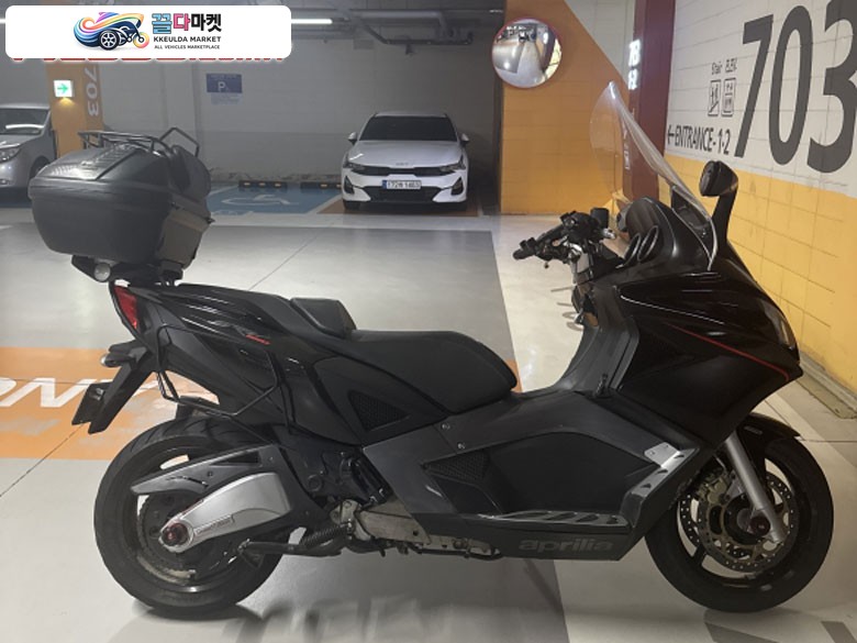 아프릴리아 SRV 850 2017년식 아프릴리아srv850 17년식 상태최상팝니다.
