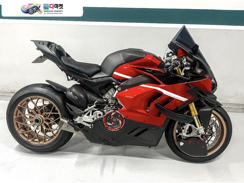 두카티 파니갈레 V4 S 2019년식 파니갈레 v4s 저키로수 풀튜닝