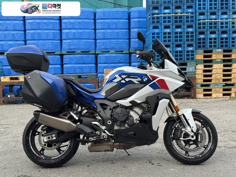 BMW S 1000 XR 2021년식 BMW S1000XR 2021년식 M패키지 순정 아크라포빅 3박스