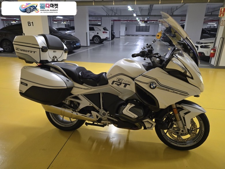 BMW R 1250 RT 2024년식 bmw r1250rt 24년 화이트 팝니다