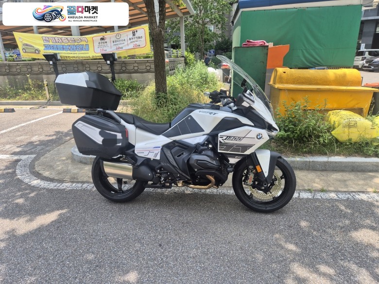 BMW R 1300 RT 2026년식 R1300RT 화이트 풀옵 팝니다.