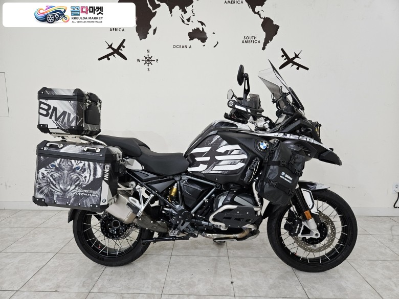 BMW R 1250 GS 어드벤처 2022년식 22 풀데칼 BMW R 1250 GS ADV 판매합니다.