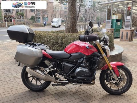 BMW R 1200 R 2017년식 주행거리 짧은 순정 BMW R1200R 판매 - 39,920km. 2018년 6월 출고