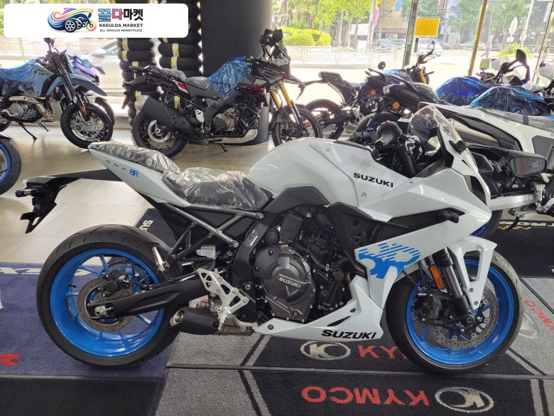 스즈끼 GSX 8 R 2026년식 스즈키 부산동구점 / 신한마이카 하나오토론 장기할부 / 카드무이자-국민.삼성.하나.현대 12-36회 가능