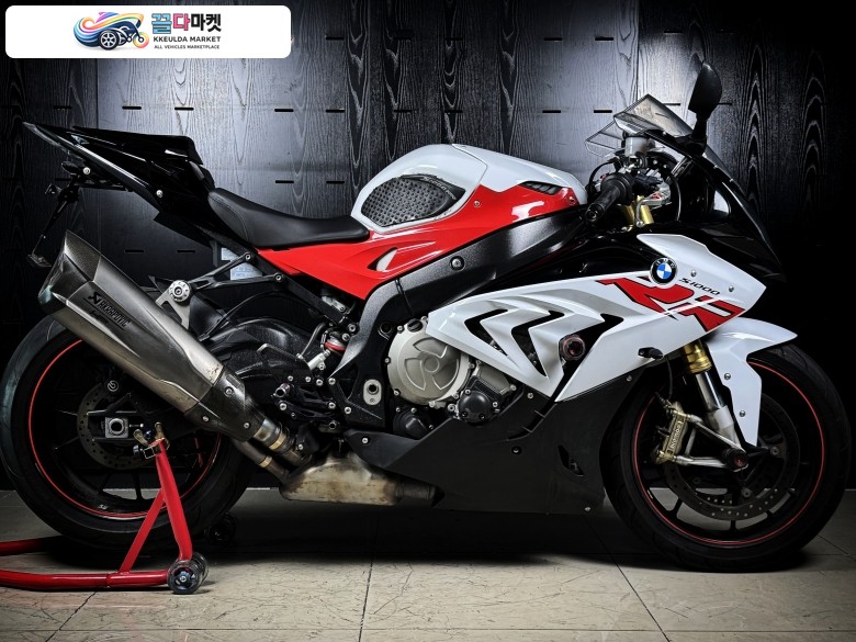 BMW S 1000 RR 2017년식 정품 아크라포빅 2구 슬립온 배기 구변완료, 관리잘된 깔끔한 순정카울 차량