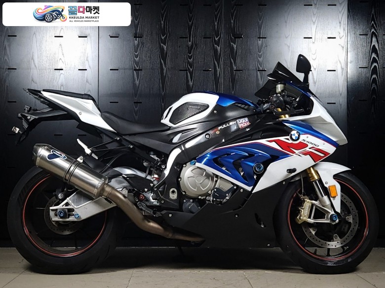 BMW S 1000 RR 2019년식 정품 떼르미뇨니 풀배기 구변완료된 짧은 주행거리 스페셜 컬러 차량